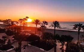 Estepona Primera Linea De Playa, Apartamento 2-4 Personas